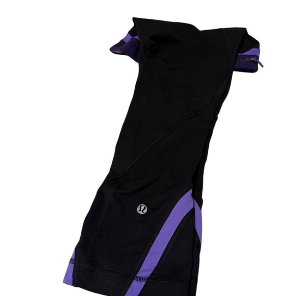 Lululemon Black and Purple Leggings - Picture 2 of 10